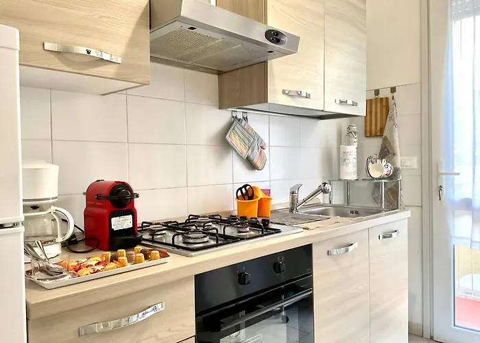 Boutique With Terrace Апартаменти В'яреджо