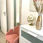 Boutique With Terrace فياريجيو
