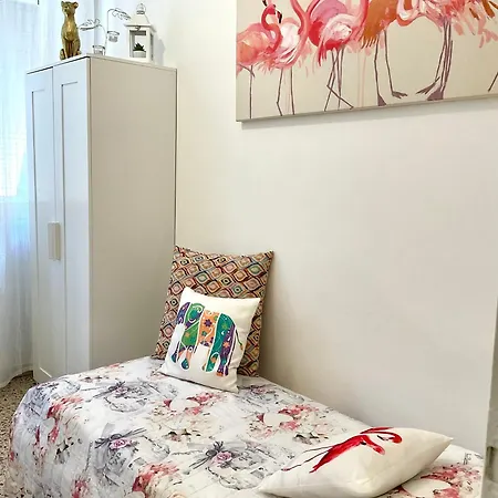 Boutique With Terrace Apartment Viareggio