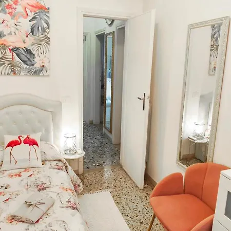 Boutique With Terrace Apartment Viareggio