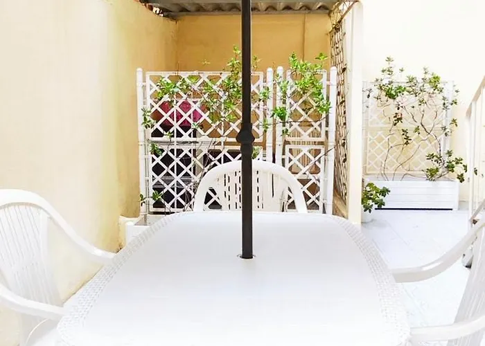 Boutique With Terrace *